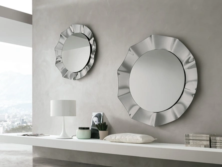 Specchio Osiride con cornice in vetro curvato di Target Point