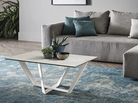Tavolino Priamo con top in gres porcellanato e base in metallo verniciato di Target Point