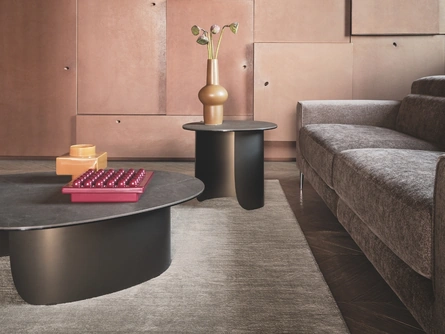 Tavolino Twins con top in ceramica di Calligaris