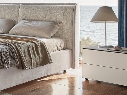 Comodino laccato opaco Universal di Calligaris