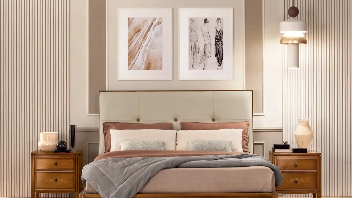 Letto Armonia in legno con testiera in pelle di Le Fablier
