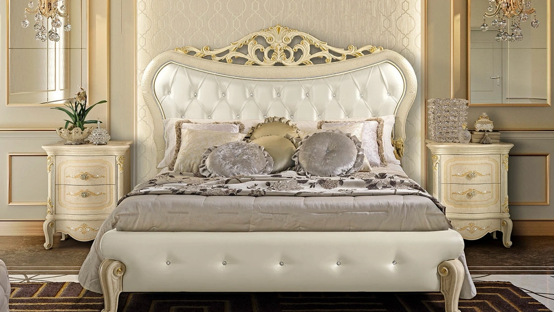 Letto imbottito Merlino con testiera impreziosita da cristalli Swarovski di RTL Mobili