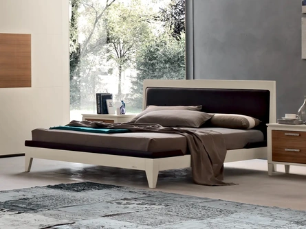 Letto Ligustro con testiera in ecopelle di Le Fablier