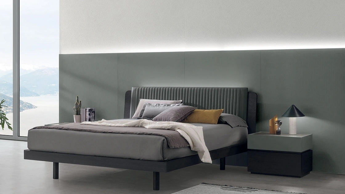 Letto con testiera imbottita Roxy di Tomasella