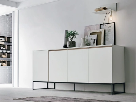Madia Regolo R06 in materico opaco bianco gesso di Tomasella