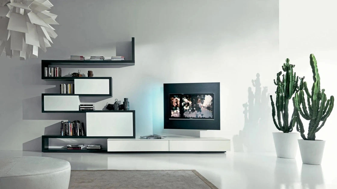 Parete Attrezzata Side 09 in finitura rovere vivo laccato nero e laccato inverno opaco con ante scorrevoli in vetro satinato laccato inverno di Fimar