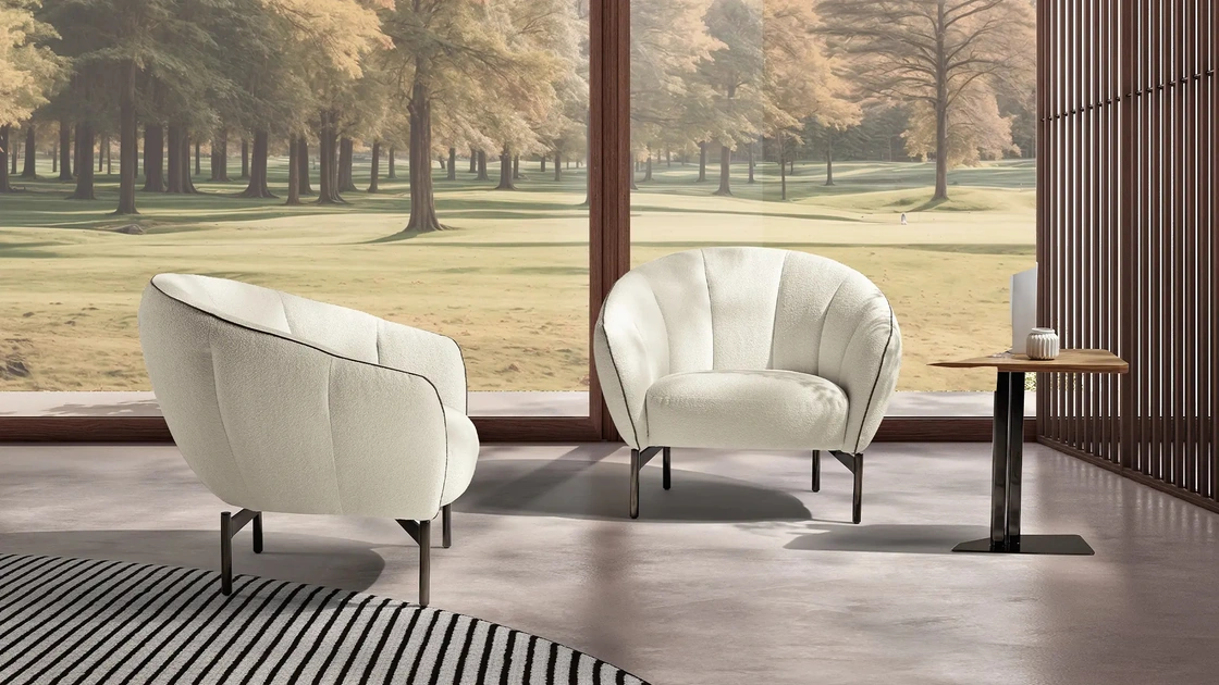 Poltroncina in tessuto Perla di Max Divani