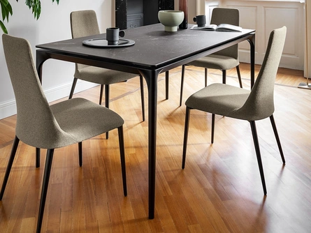 Sedia in tessuto Etoile di Calligaris