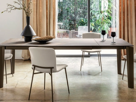 Sedia in tessuto Love di Calligaris