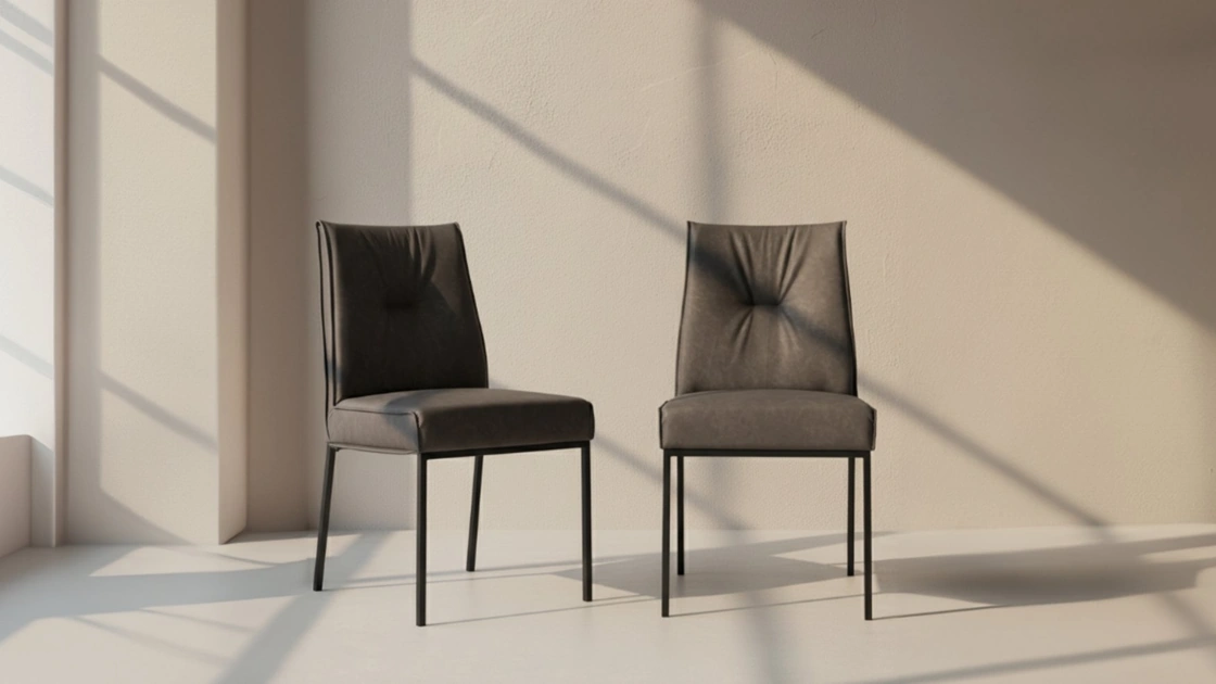 Sedia imbottita in pelle Romy di Calligaris