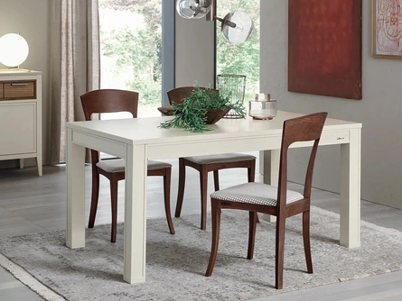 Tavolo in legno laccato Sambuco di Le Fablier