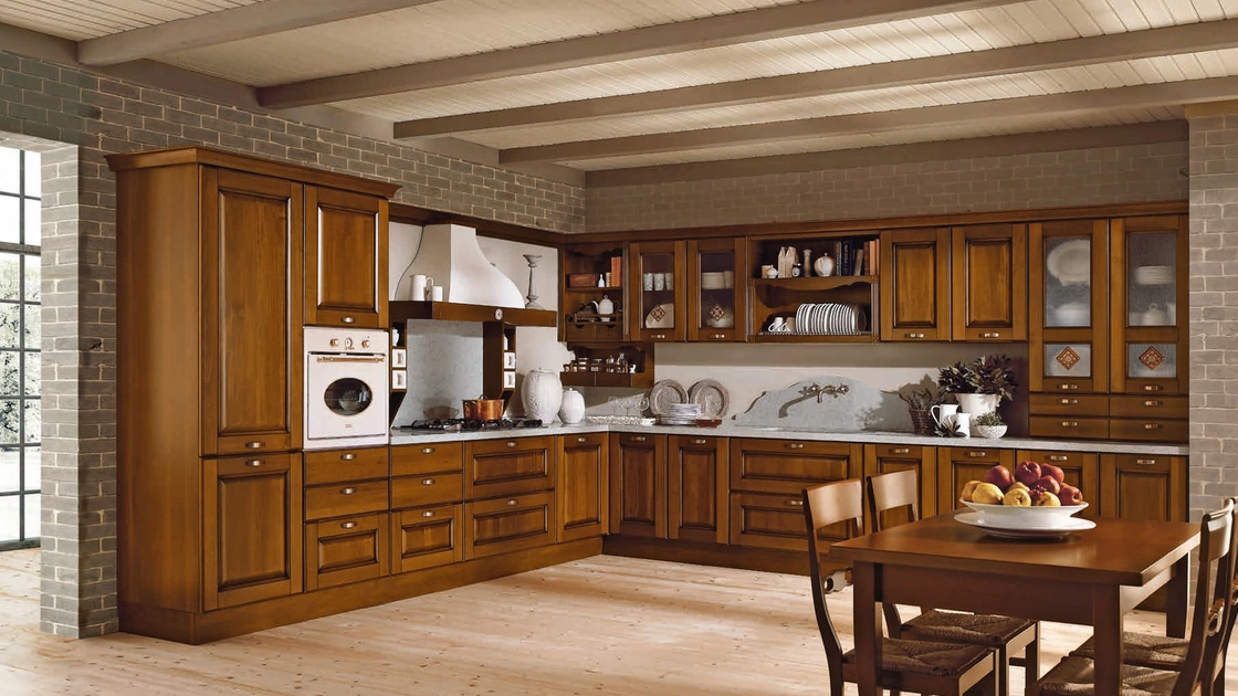Cucina Classica Etrusca angolare in legno con cappa di Aran