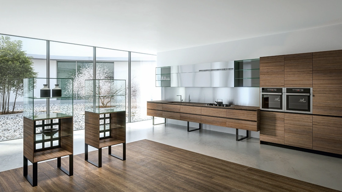 Cucina Design lineare Sipario in Noce Canaletto chiaro con venatura orizzontale di Aran