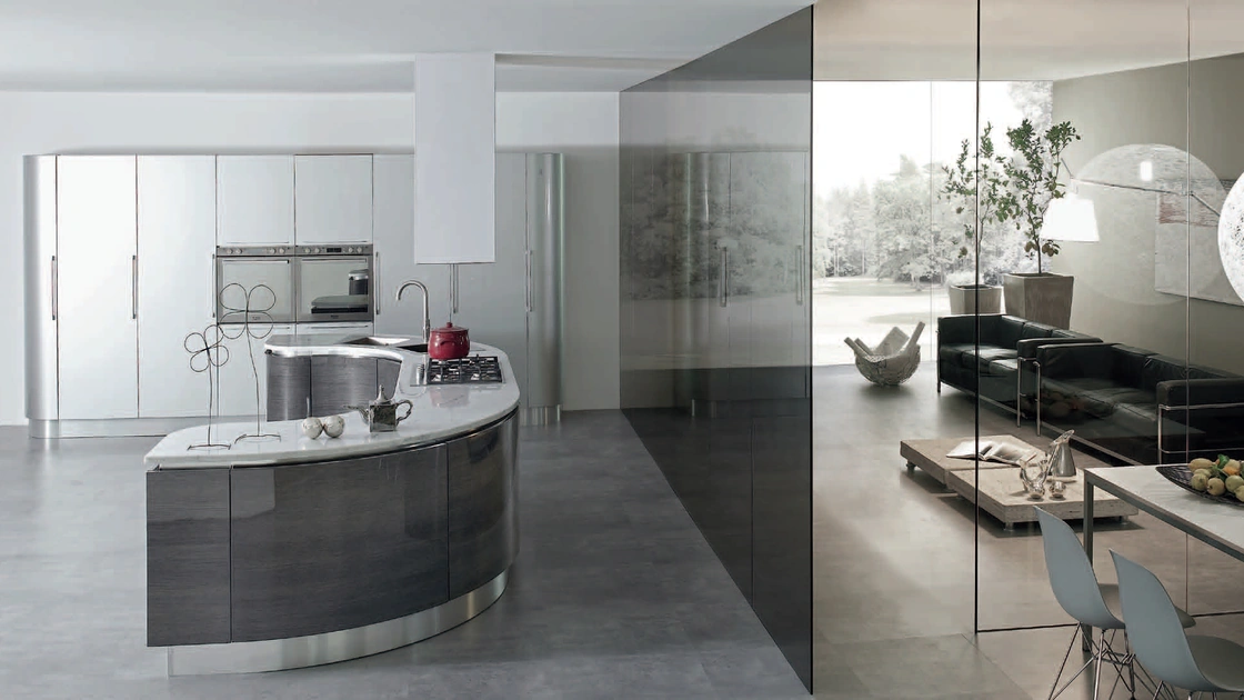 Cucina Design a isola semicircolare Volare in legno lucido Rovere metallizzato argento di Aran